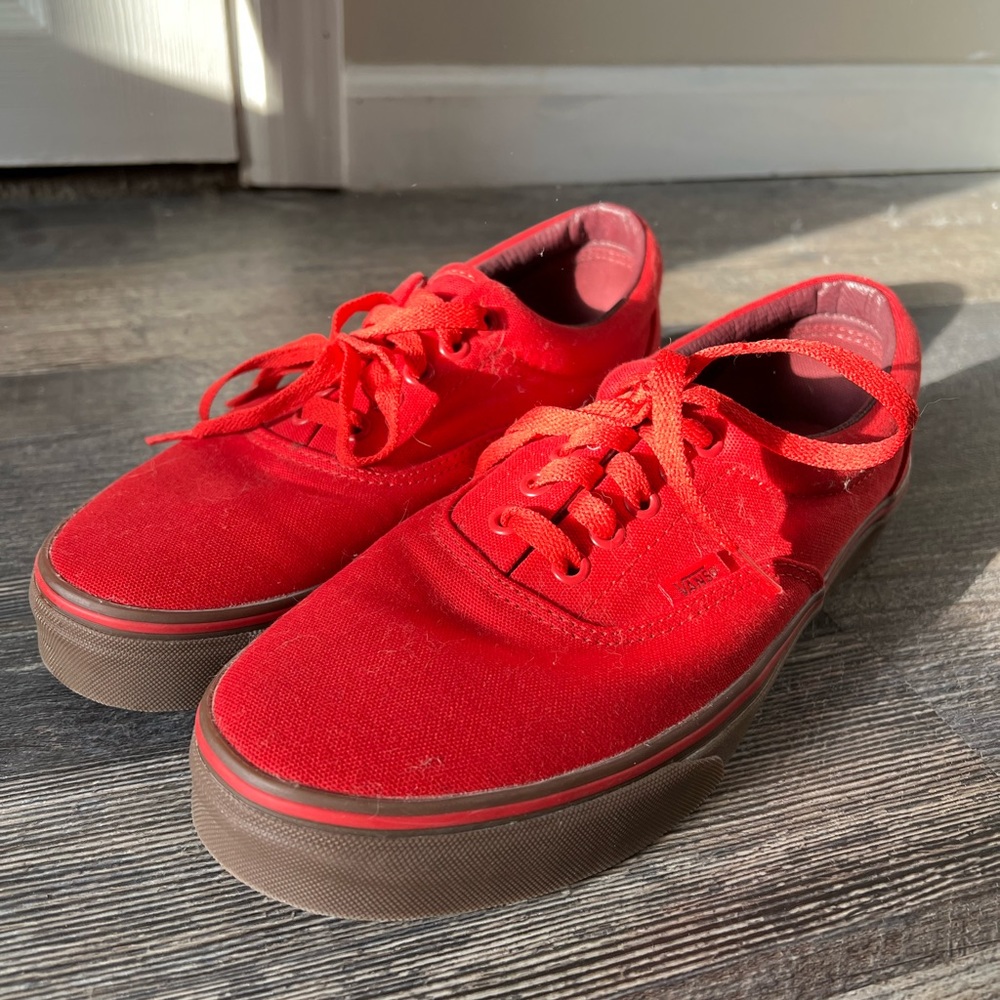 Man/Womens VANS Red Lace Up Shoes / Size M9.5 W11